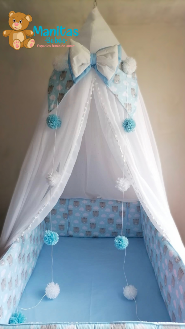 Toldillo En Cono Con Banderines Y Pompones