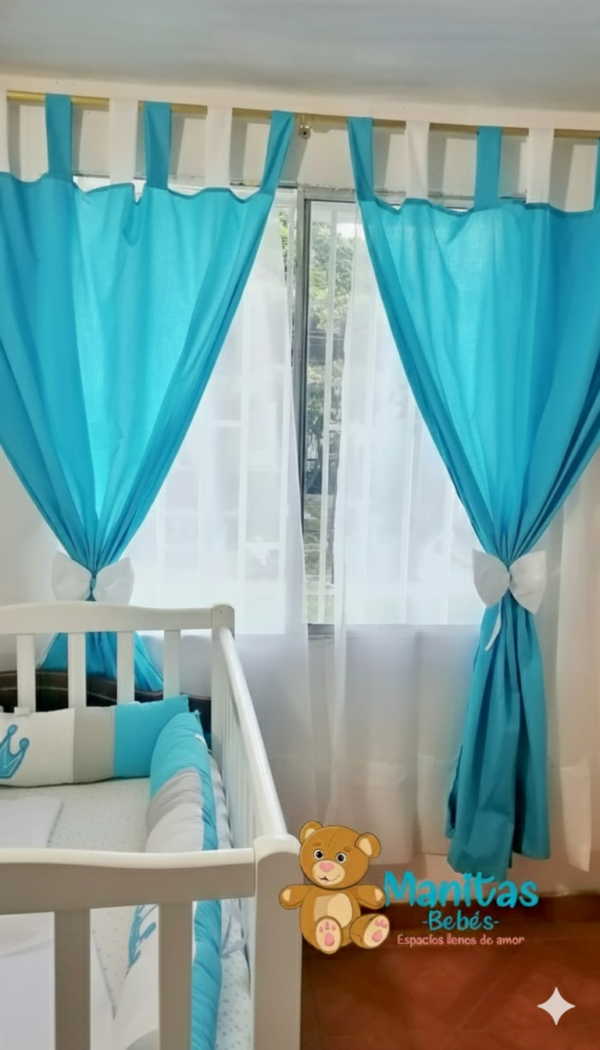 Cortina azul aguamarina Unicolor Con Ojales