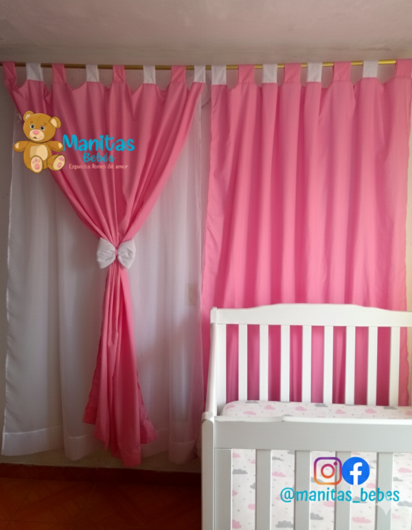 Cortina Rosada Unicolor Con Ojales