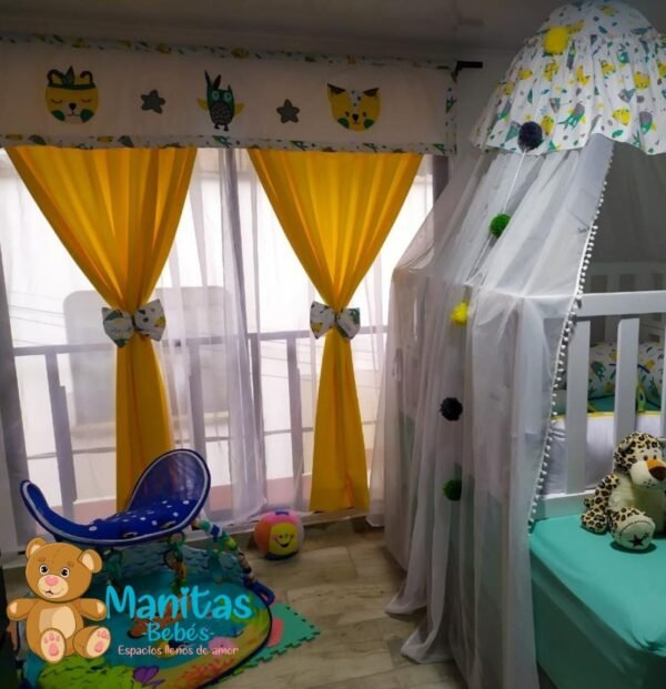 Cortina Amarilla Decorada Animalitos Indios